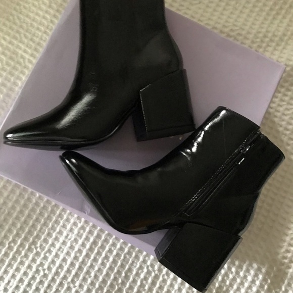 Madden girl arcade patent booties black size 5M - Picture 3 of 6